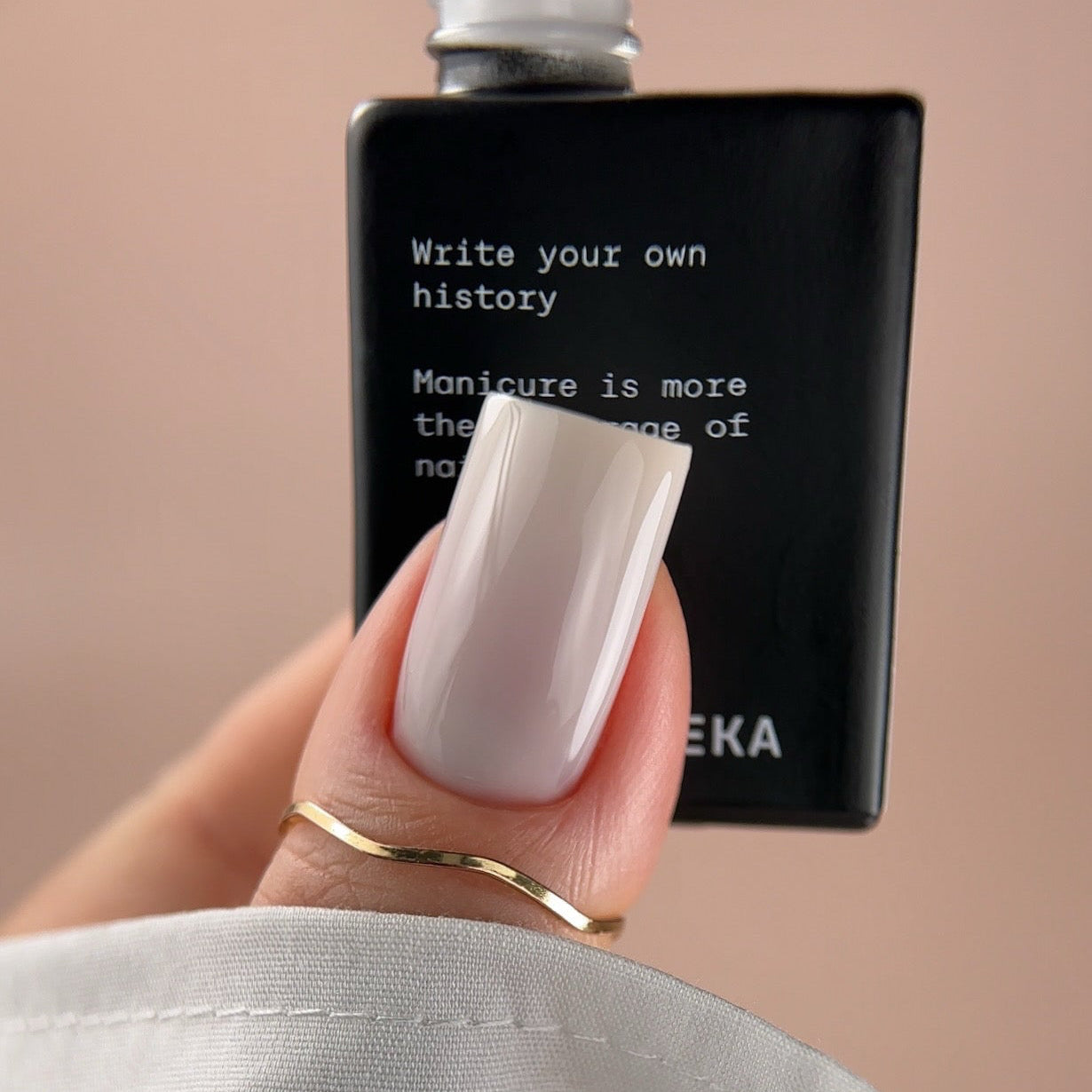 BIBLIOTEKA Cover base STEEL 16 - 10 ml