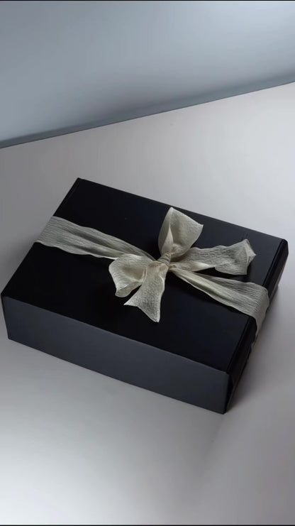 Present box for nail artist